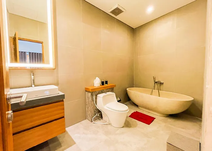 ゲストハウス Kangin House Sanur 3*